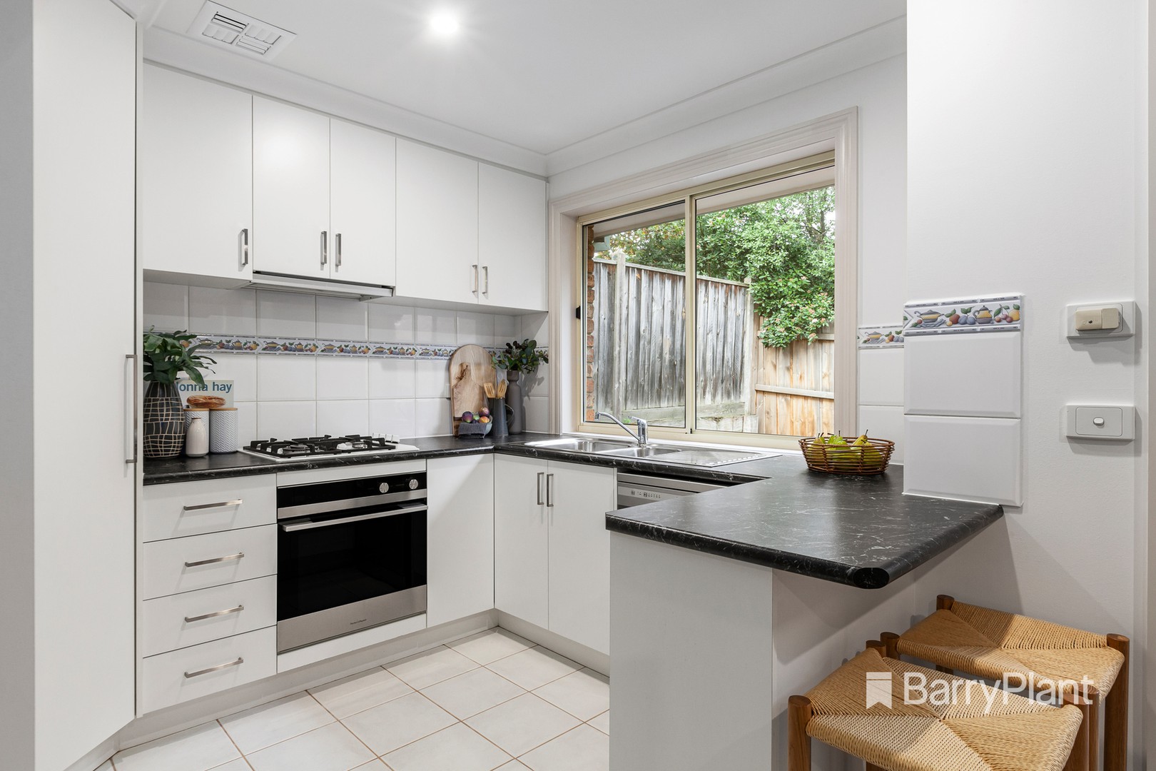 8/72 Bridge StreetEltham, VIC 3095, Eltham - Thumbnail 4