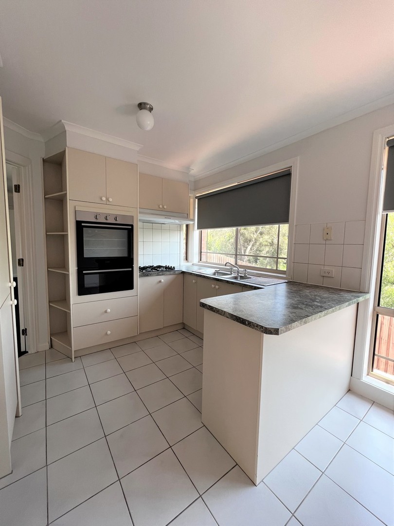 8/9 Borrell Street, Keilor, VIC 3036 - Thumbnail 2 - 24/10/2018