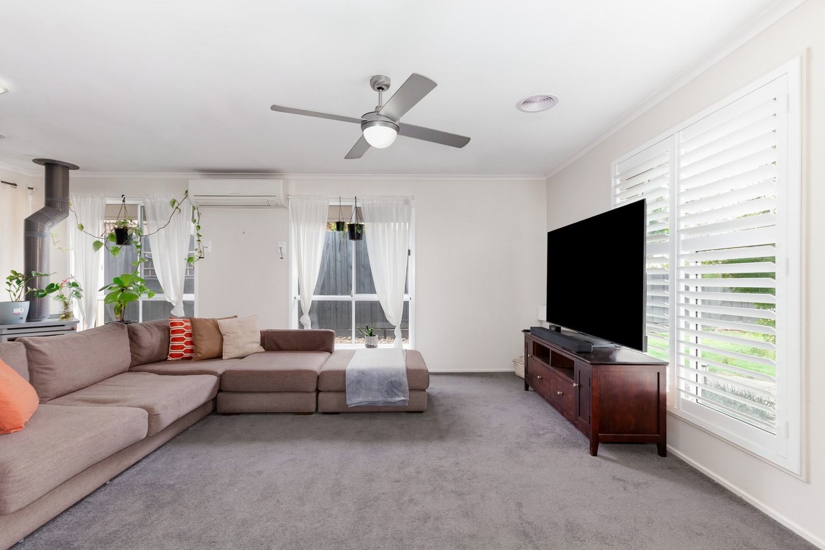 8 Alan Drive, Wallan, VIC 3756 - Thumbnail 1 - 20/01/2026