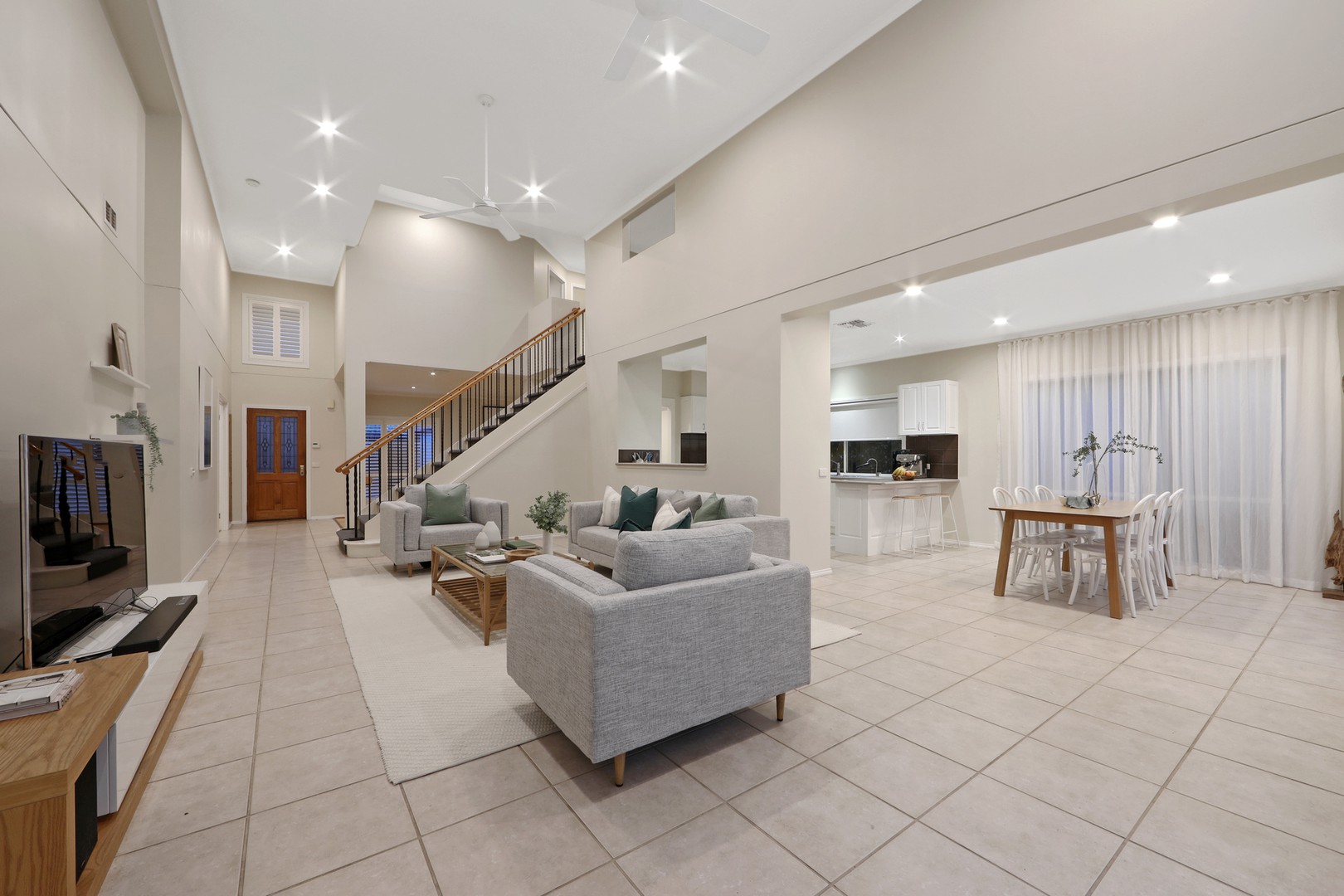 8 Albatross Drive, Rowville, VIC 3178, Rowville - Thumbnail 6