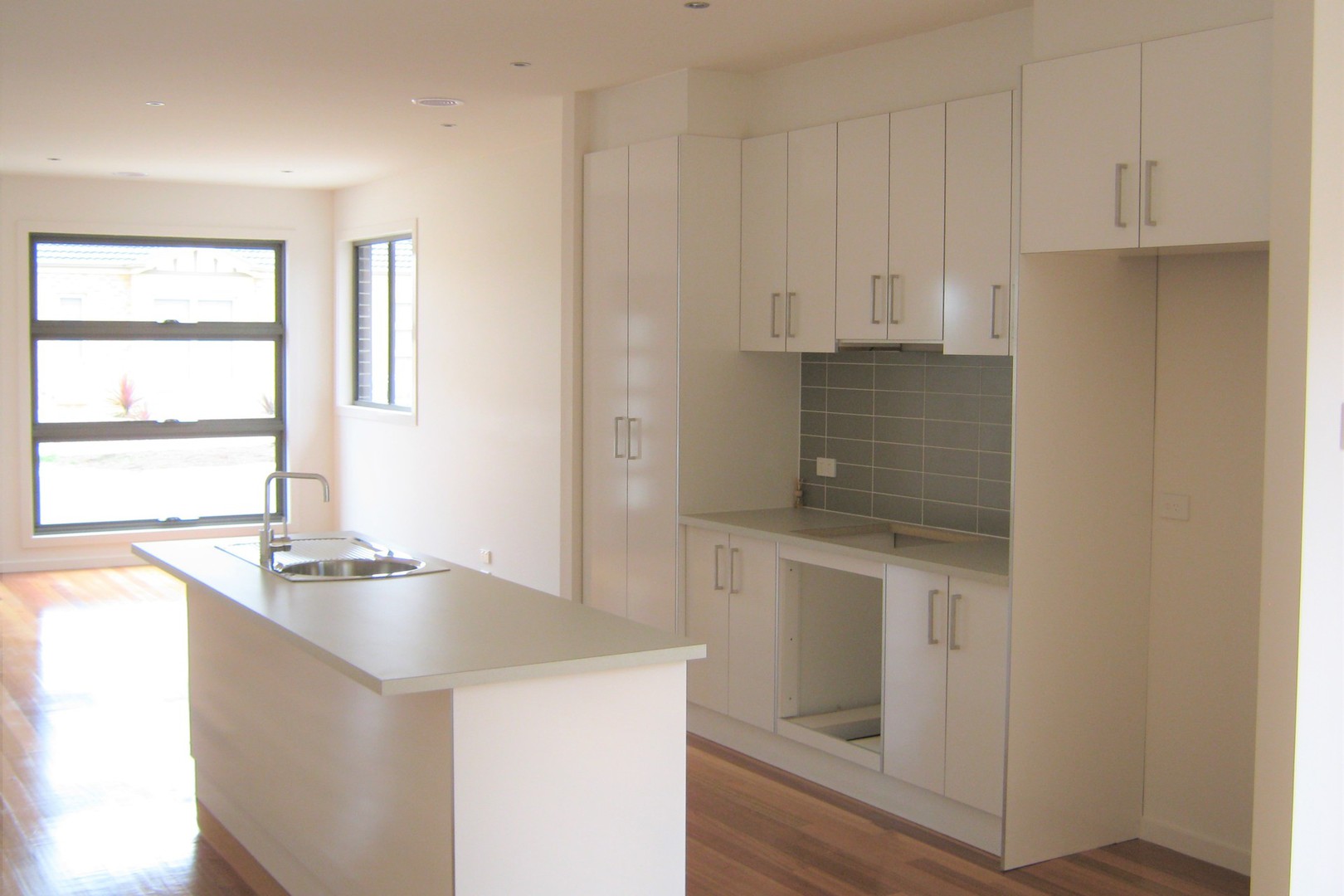 8 Alex Court, Kurunjang, VIC 3337, Kurunjang - Thumbnail 3