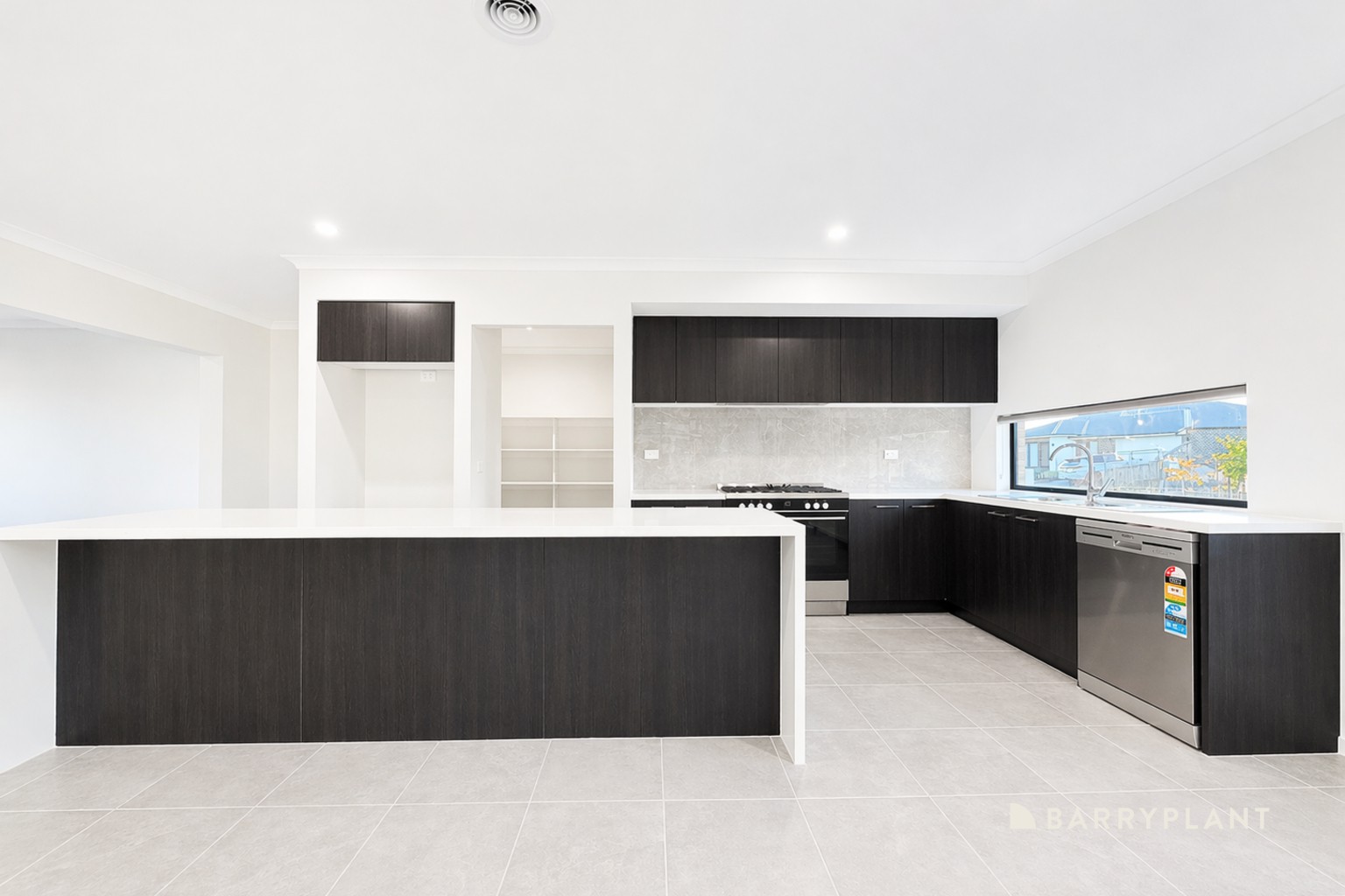 8 Alluvial Lane, Warragul, VIC 3820 - Thumbnail 1 - 24/04/2026