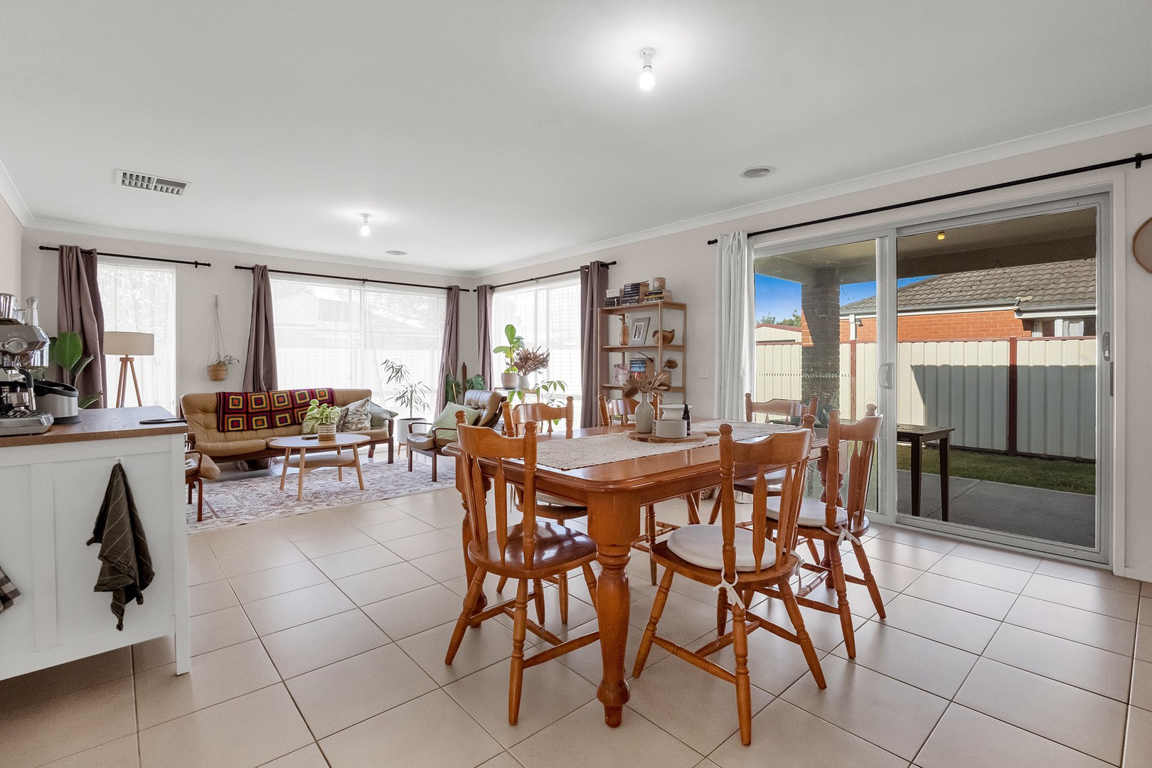 8 Almond Avenue, Wallan, VIC 3756, Wallan - Thumbnail 5