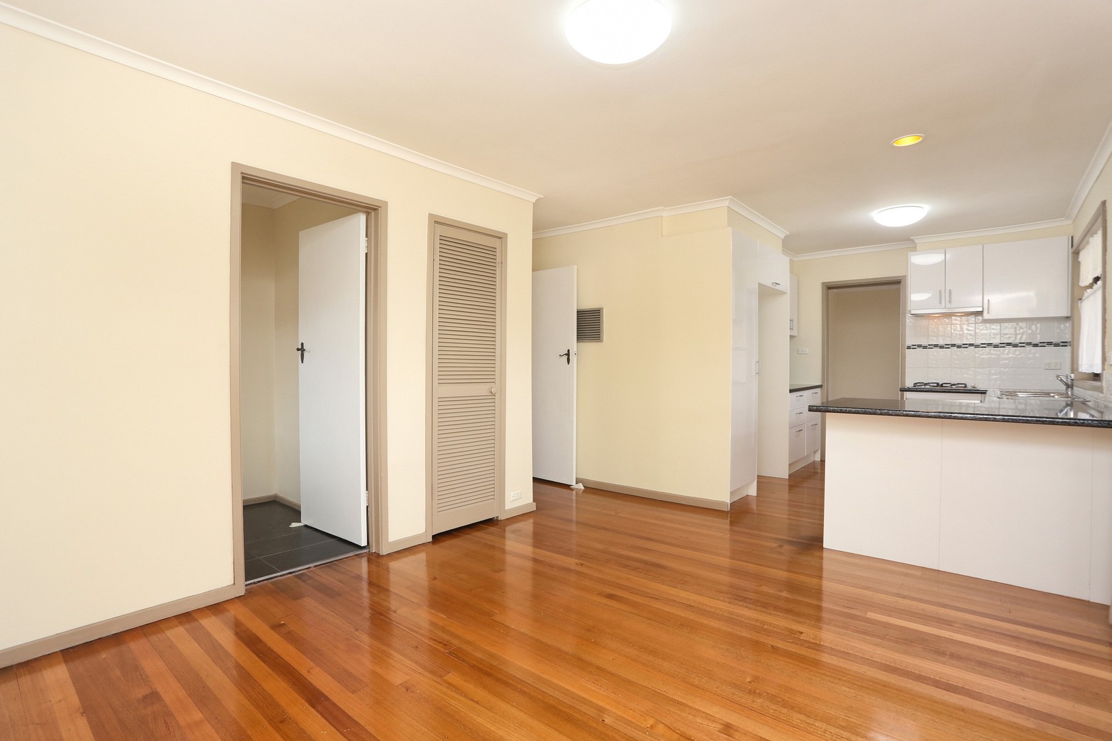 8 Alpine Court, Vermont South, VIC 3133, Vermont South - Thumbnail 3
