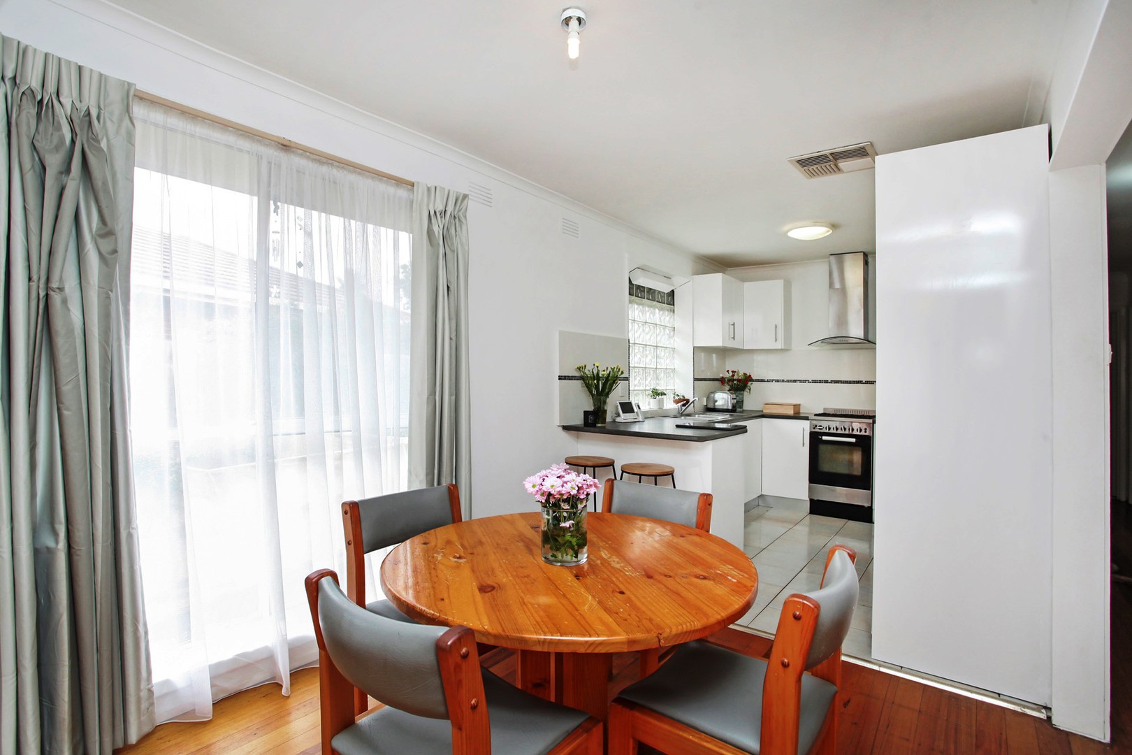 8 Altair Court, Gladstone Park, VIC 3043, Gladstone Park - Thumbnail 3
