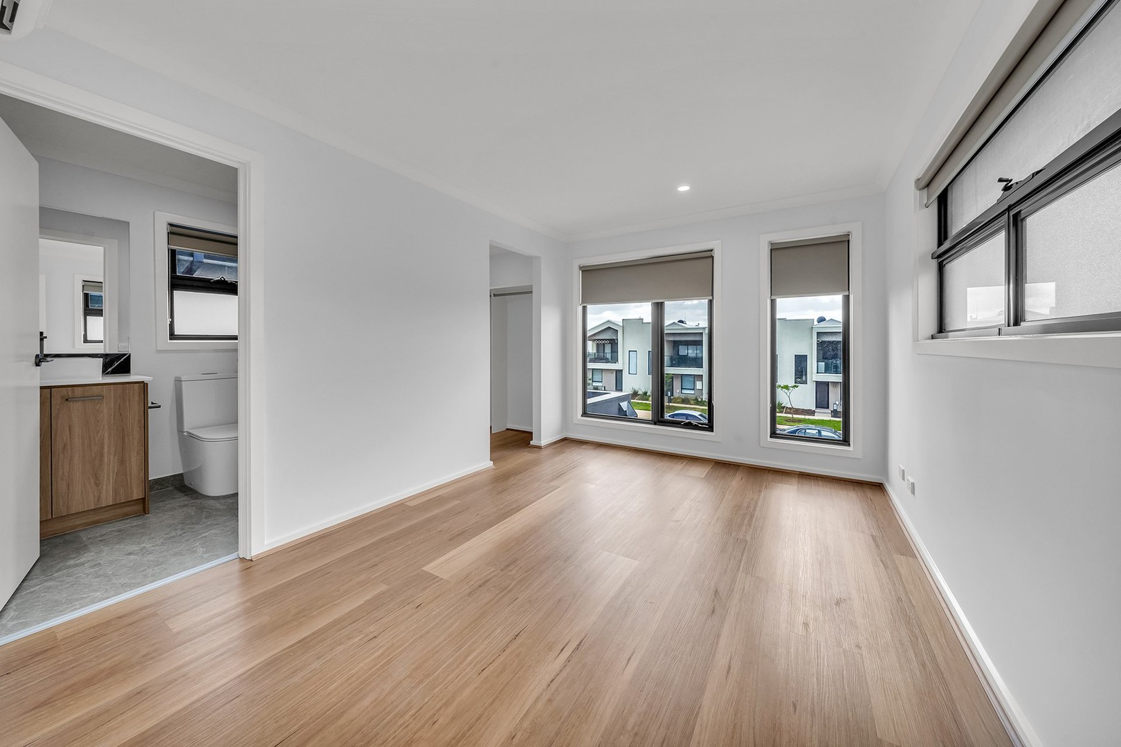 8 Amazing Boulevard, Fraser Rise, VIC 3336 - Thumbnail 1 - 14/10/2026