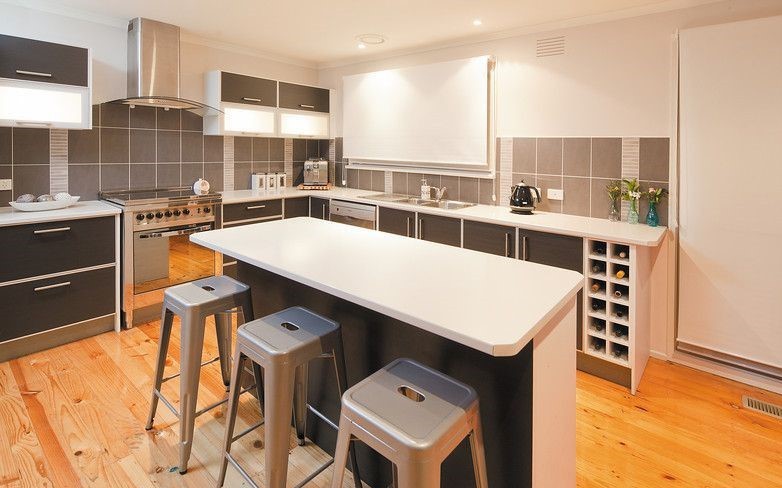 8 Amersham Drive, Wantirna, VIC 3152, Wantirna - Thumbnail 2