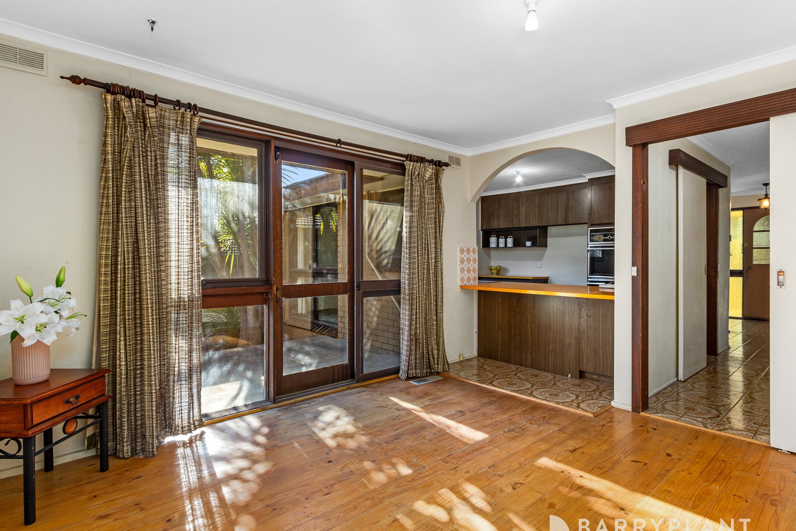 8 Amesbury Avenue, Wantirna, VIC 3152, Wantirna - Thumbnail 4