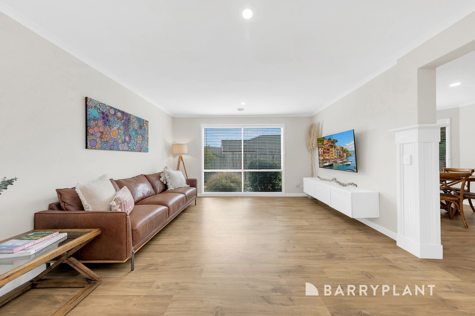 8 Anvil Court, South Morang, VIC 3752, South Morang - Thumbnail 3