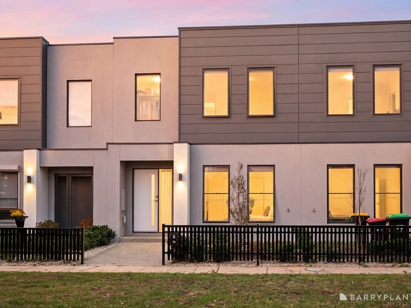 8 Arklay Road, Thornhill Park, VIC 3335 - Image - 13/03/2026