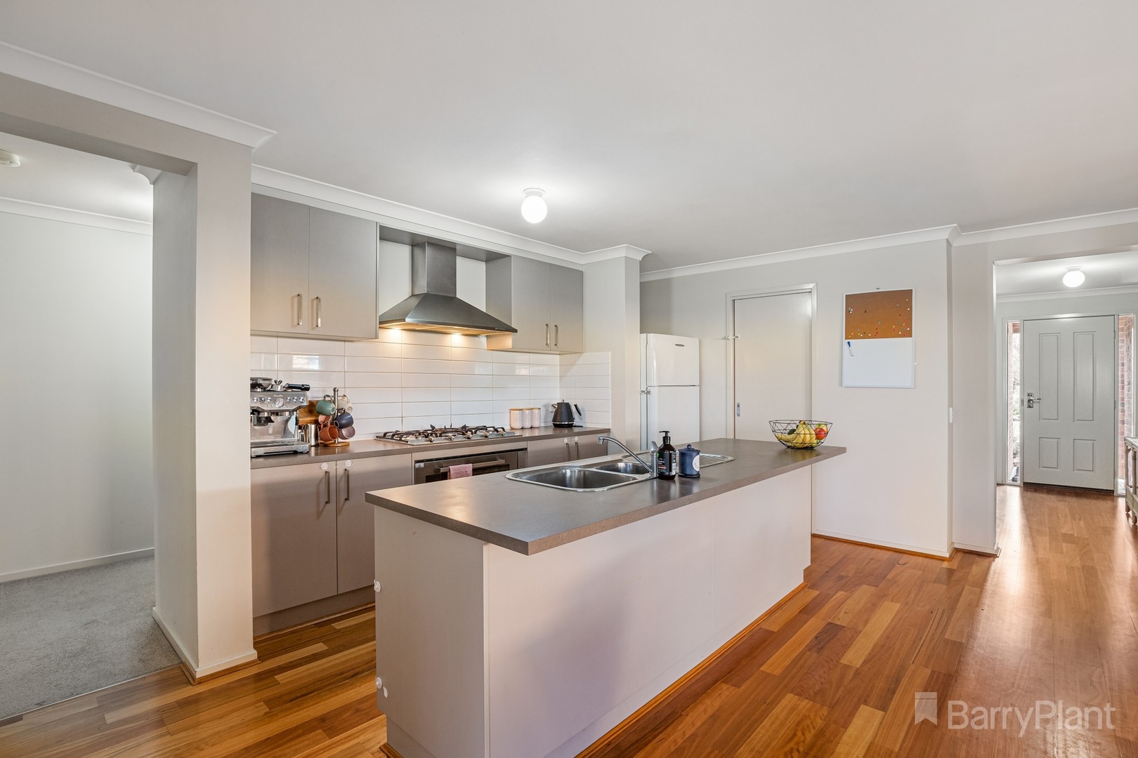 8 Arrawali AvenueAscot, VIC 3551, Ascot - Thumbnail 3