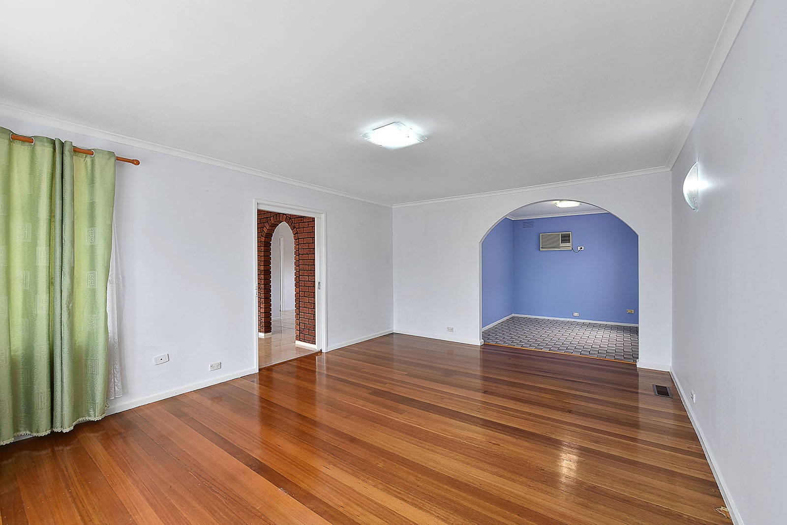 8 Ashwood Cl, Gladstone Park, VIC 3043 - Thumbnail 1 - 23/04/2026