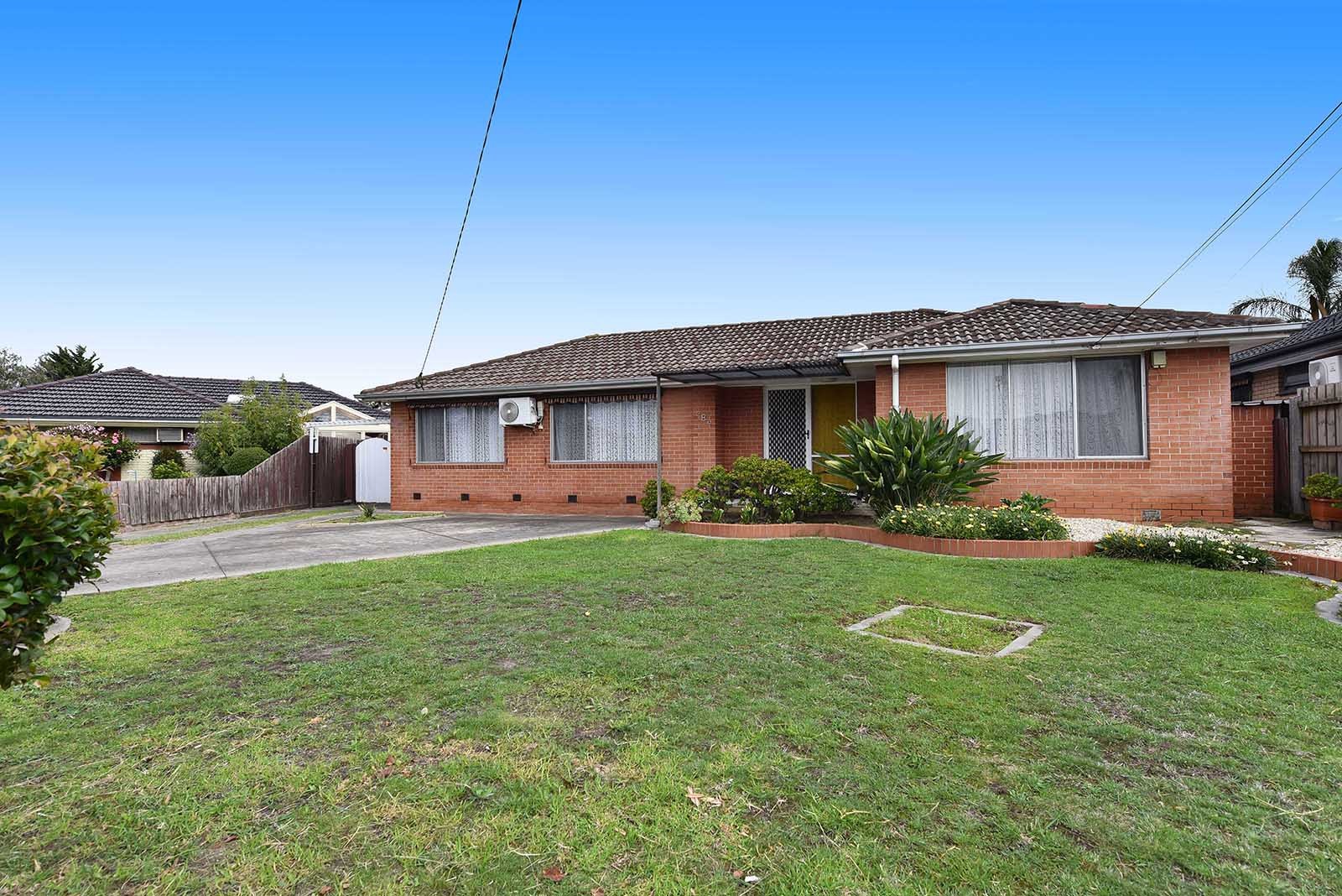 8 Ashwood Cl, Gladstone Park, VIC 3043 - Thumbnail 1 - 23/04/2026