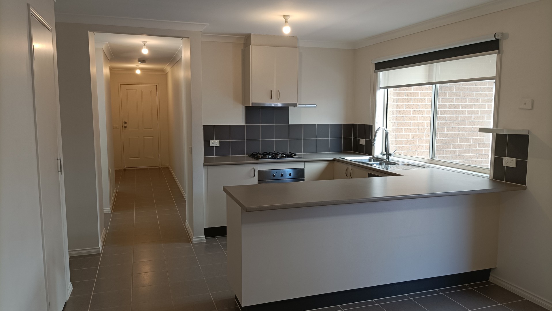 8 Autumn Grove, Mernda, VIC 3754 - Thumbnail 2 - 20/01/2022