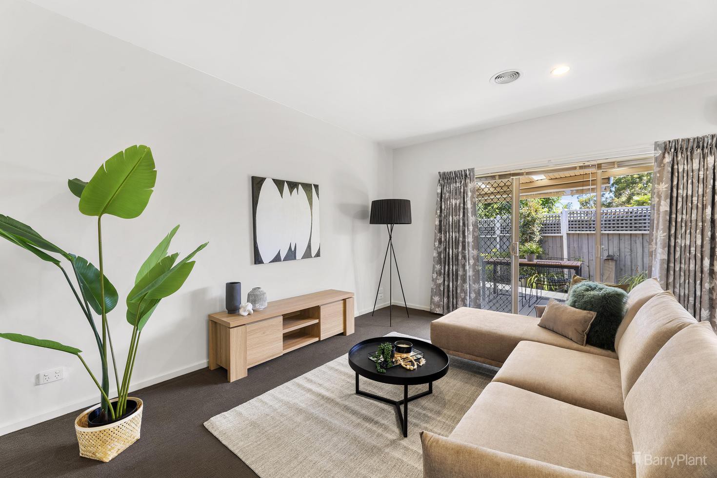 8 Autumn Way, Kilsyth, VIC 3137, Kilsyth - Thumbnail 2