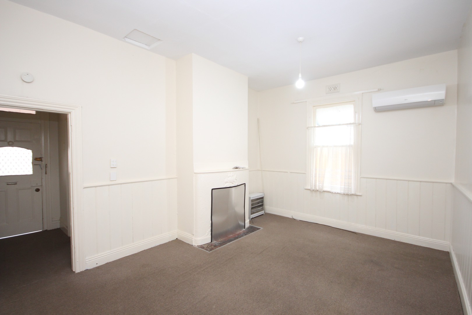 8 Avon  Street, Geelong West, VIC 3218 - Thumbnail 2 - 20/06/2023