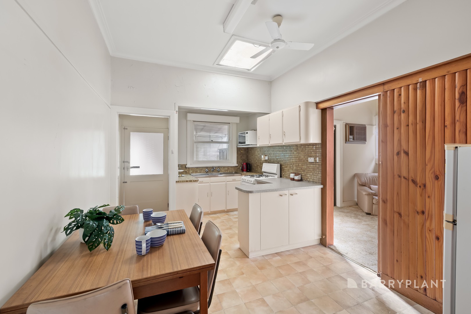 8 Avondale Road, Preston, VIC 3072, Preston - Thumbnail 5