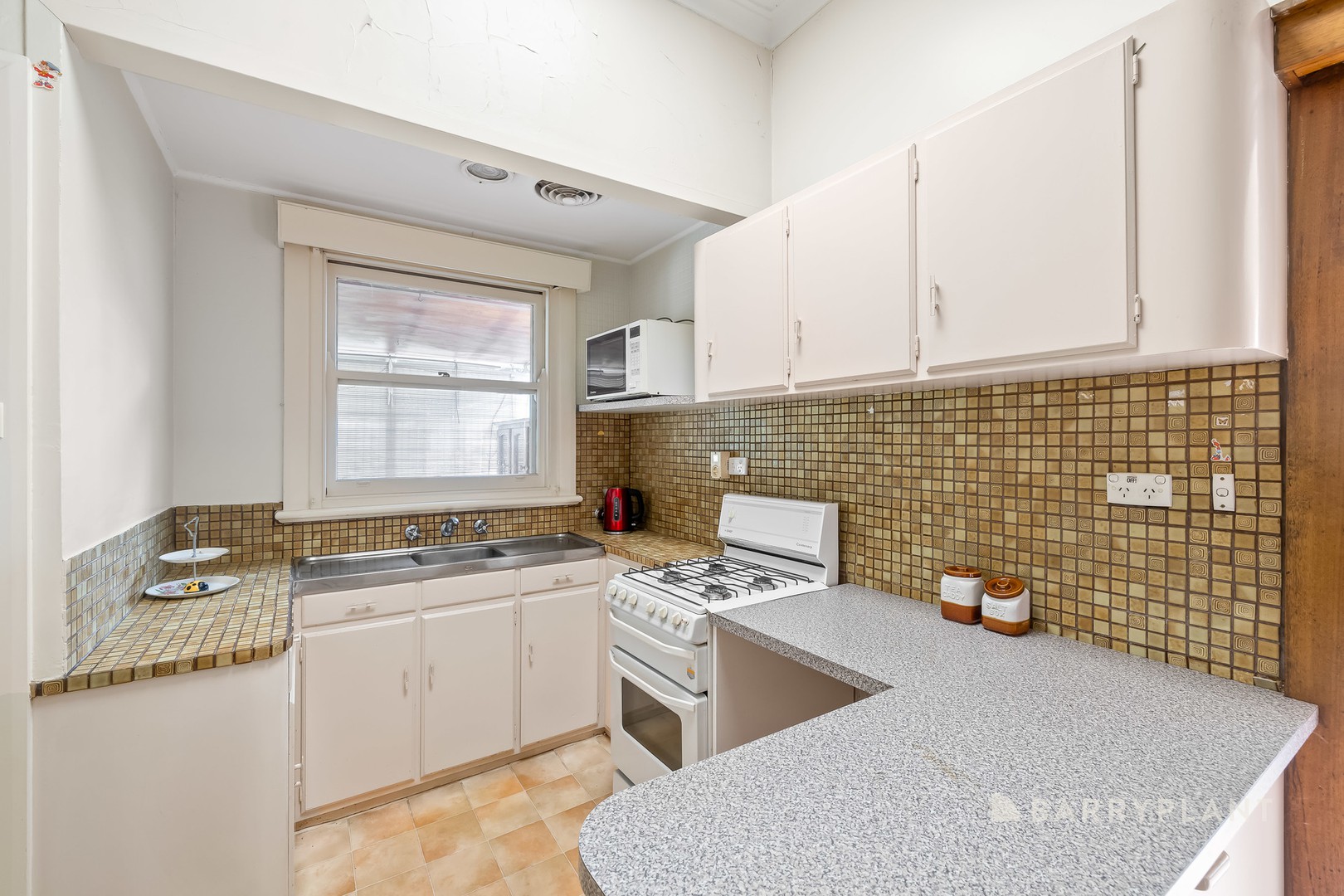 8 Avondale Road, Preston, VIC 3072, Preston - Thumbnail 7