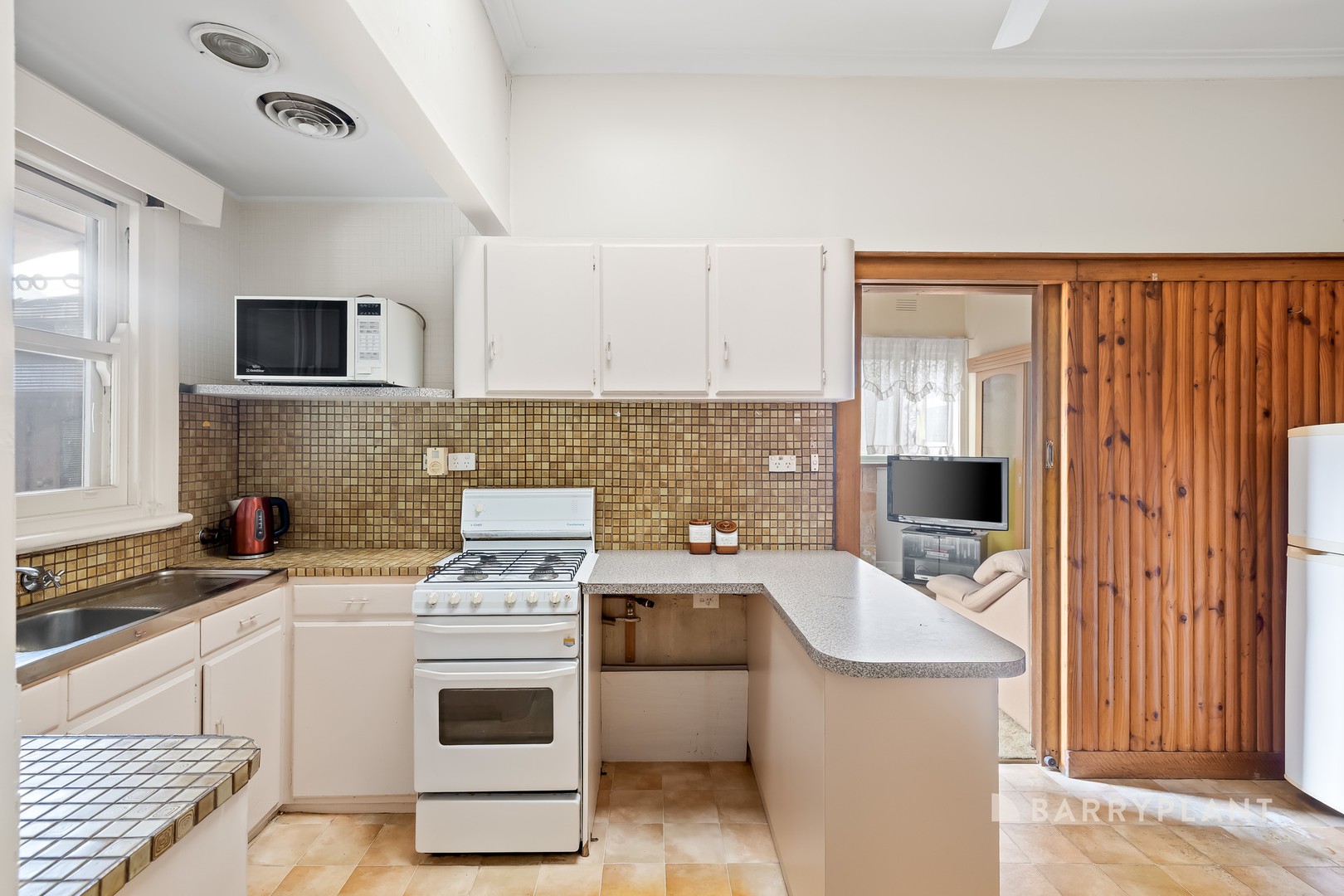 8 Avondale Road, Preston, VIC 3072, Preston - Thumbnail 8