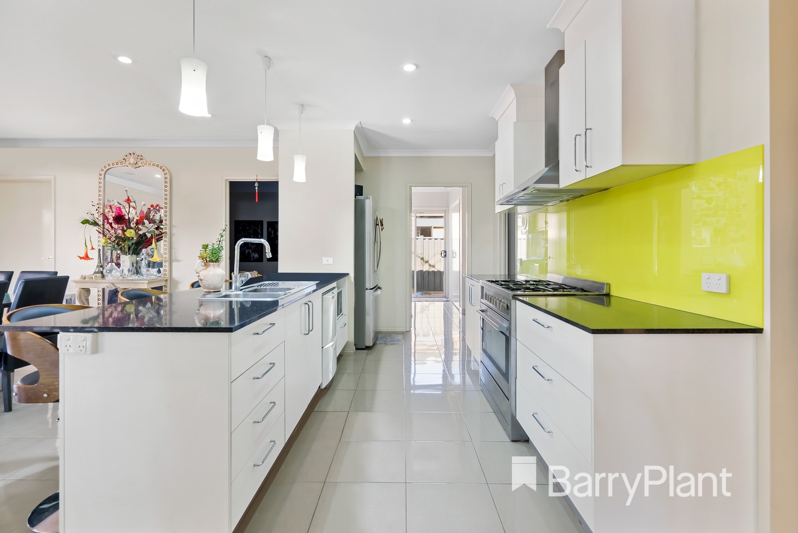 8 Barmah  Street, Manor Lakes, VIC 3024, Manor Lakes - Thumbnail 2