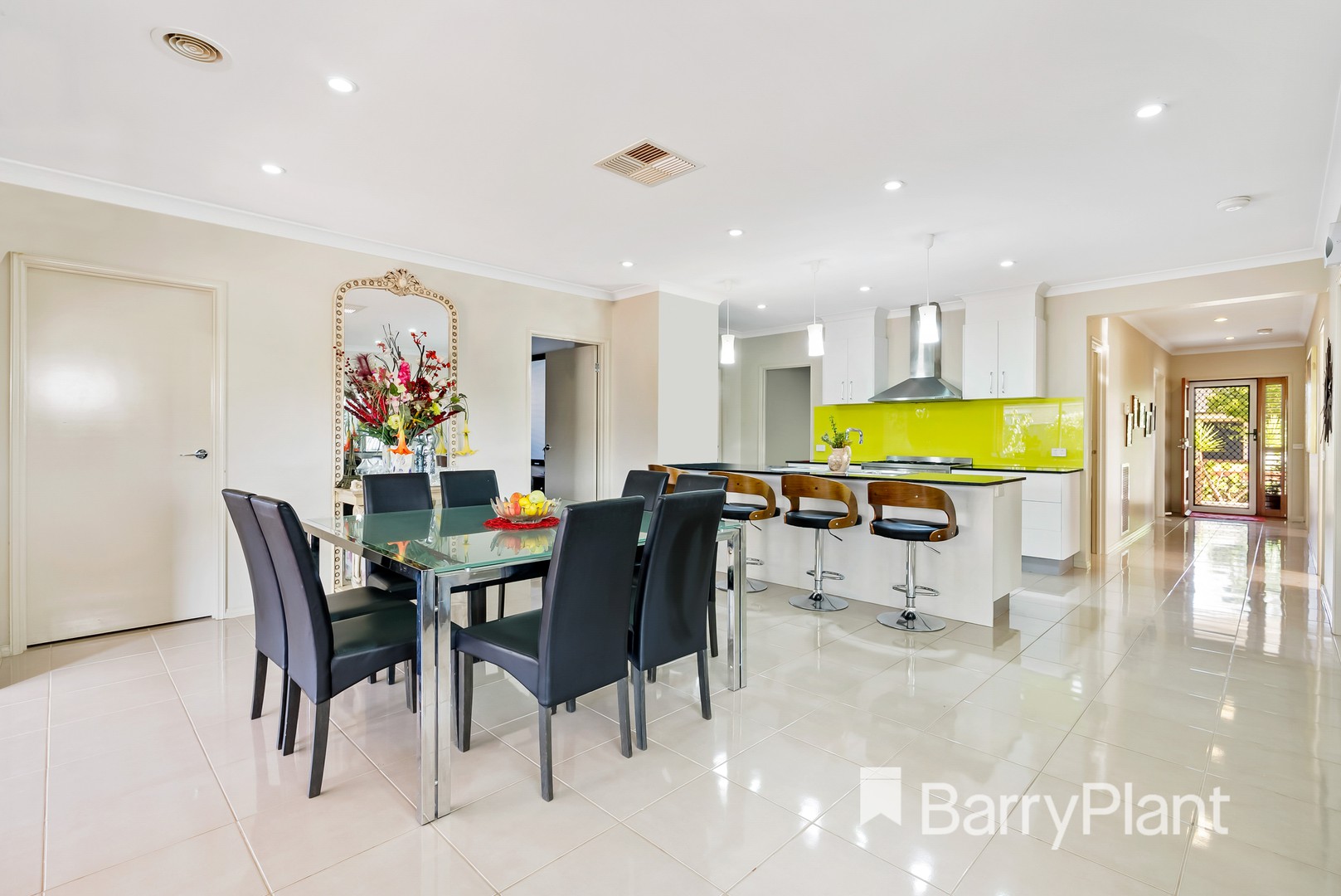 8 Barmah  Street, Manor Lakes, VIC 3024, Manor Lakes - Thumbnail 3
