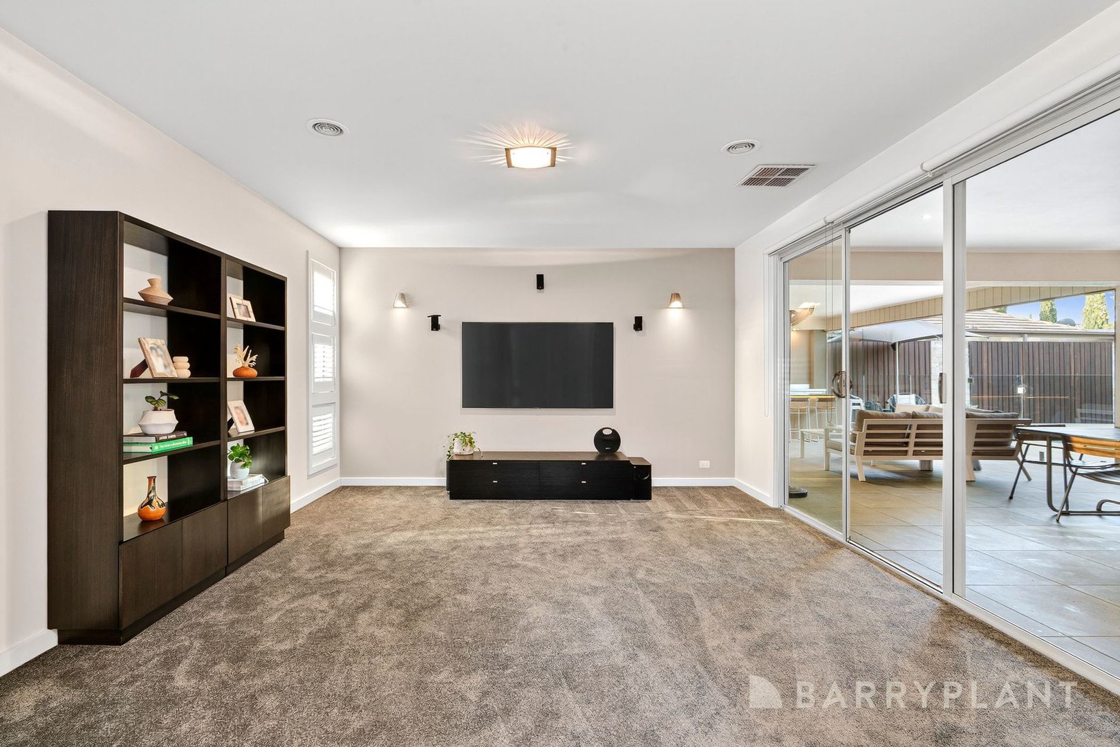 8 Batman Court, Werribee, VIC 3030, Werribee - Thumbnail 4