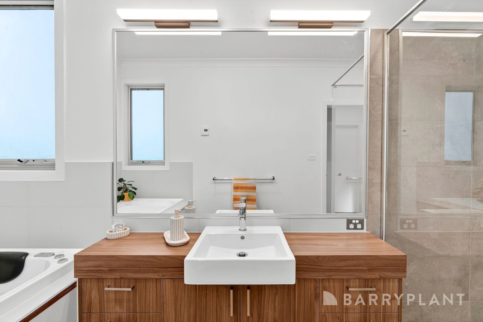8 Batman Court, Werribee, VIC 3030, Werribee - Thumbnail 5