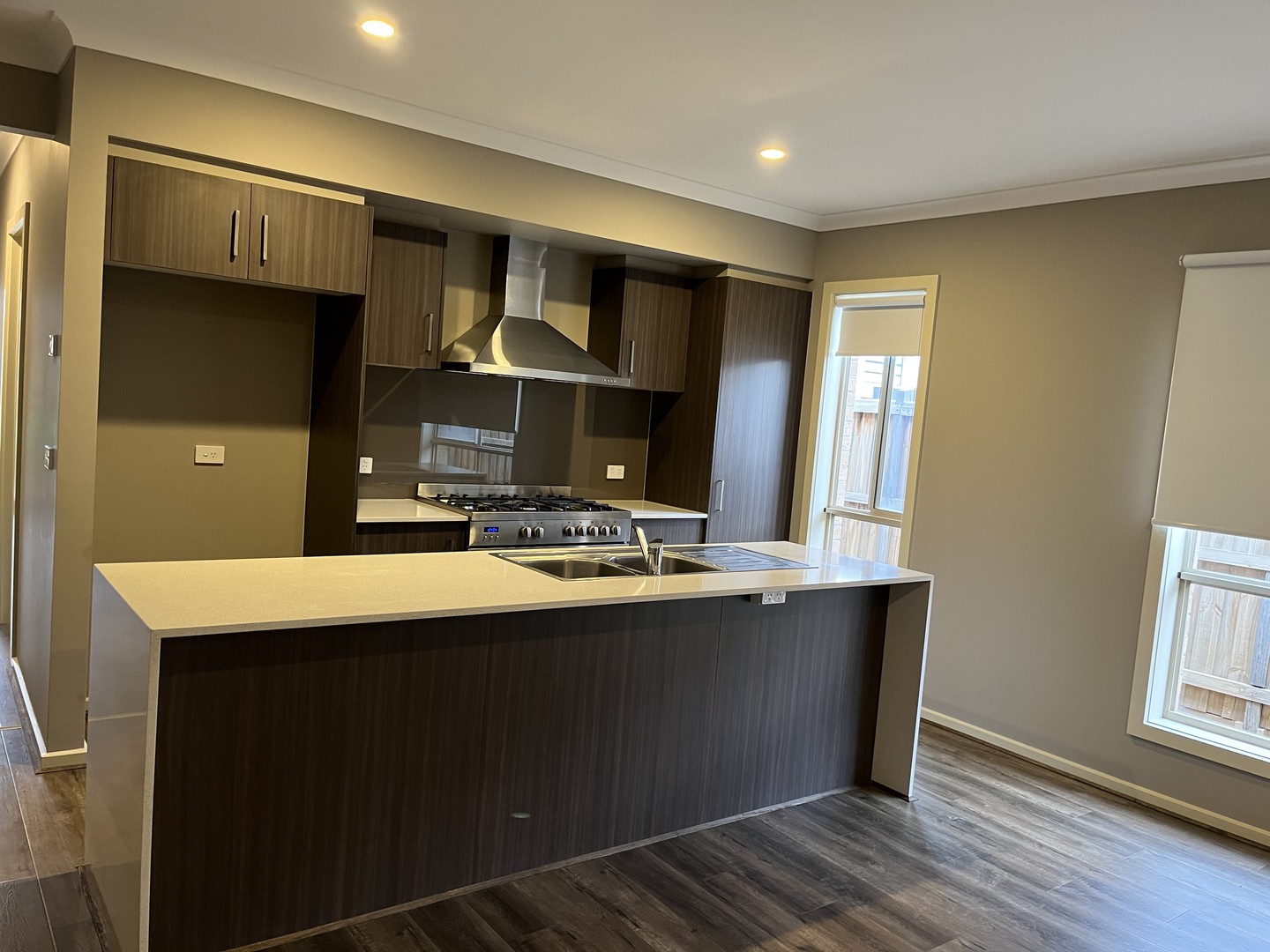 8 Battley Road, Werribee, VIC 3030, Werribee - Thumbnail 3