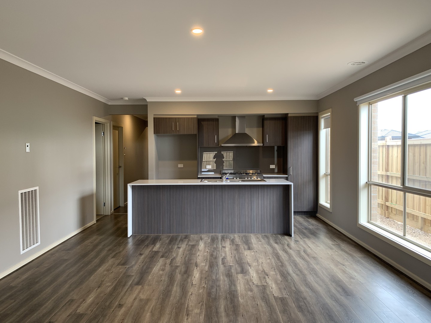 8 Battley Road, Werribee, VIC 3030, Werribee - Thumbnail 4