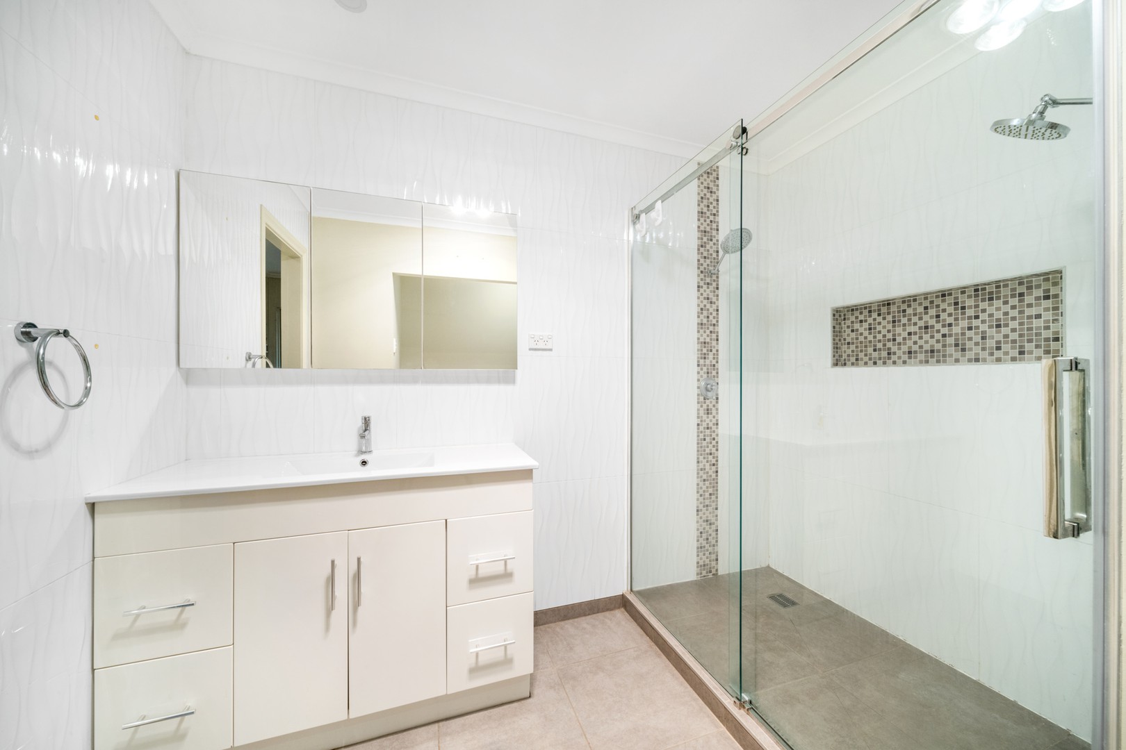 8 Beech Court, Corio, VIC 3214, Corio - Thumbnail 8