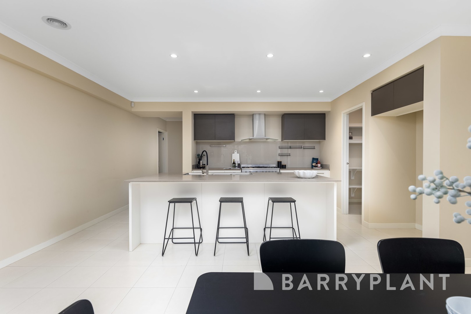 8 Bendel Street, Point Cook, VIC 3030, Point Cook - Thumbnail 2