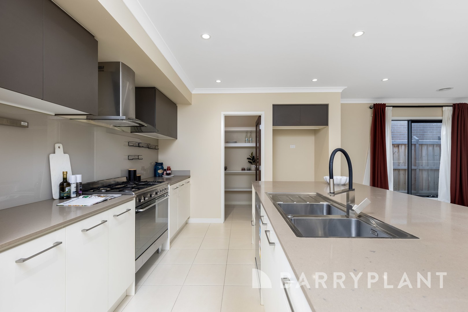 8 Bendel Street, Point Cook, VIC 3030, Point Cook - Thumbnail 4