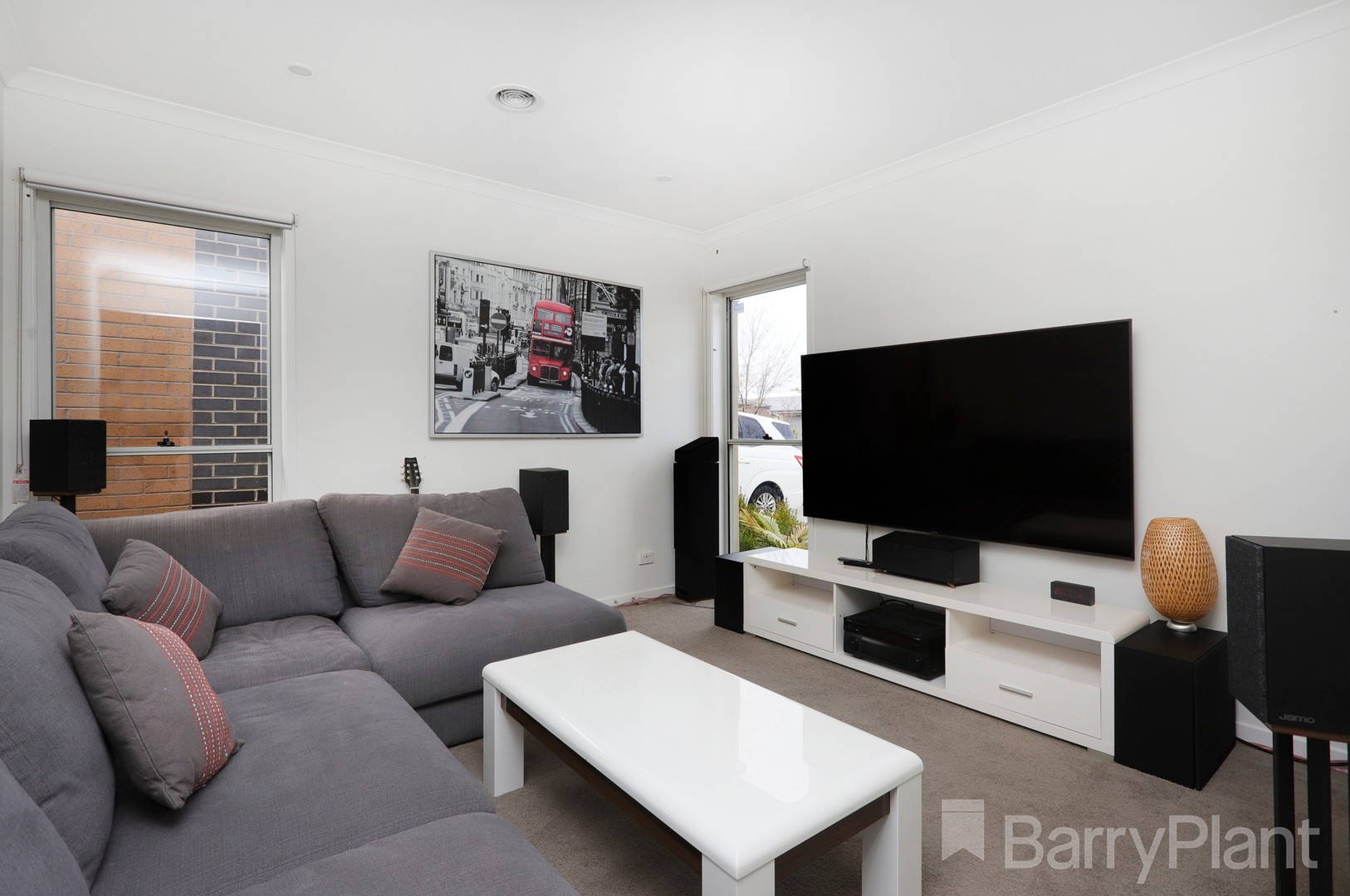 8 Bianca Crescent, Greenvale, VIC 3059, Greenvale - Thumbnail 3