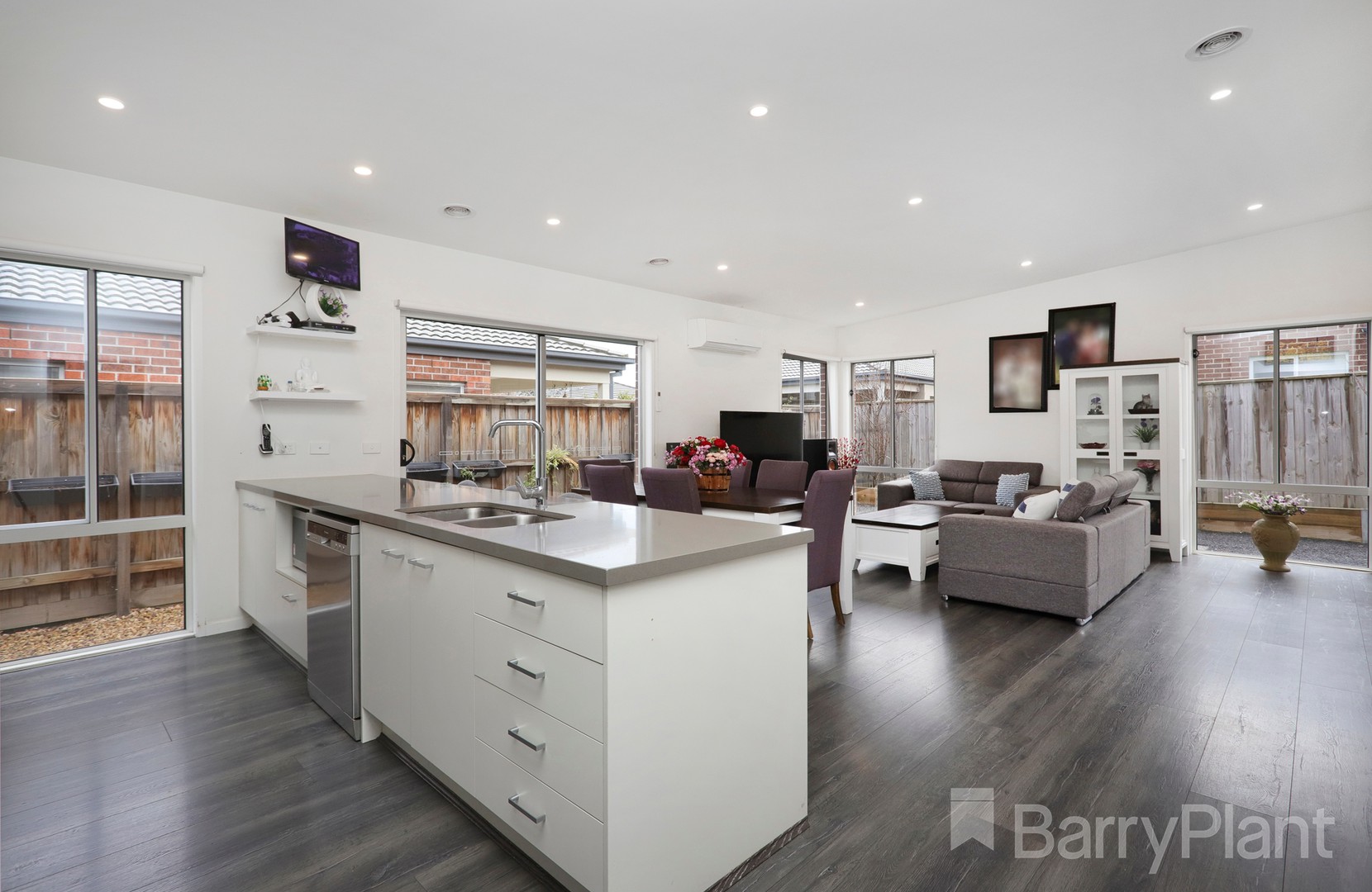 8 Bianca Crescent, Greenvale, VIC 3059, Greenvale - Thumbnail 4
