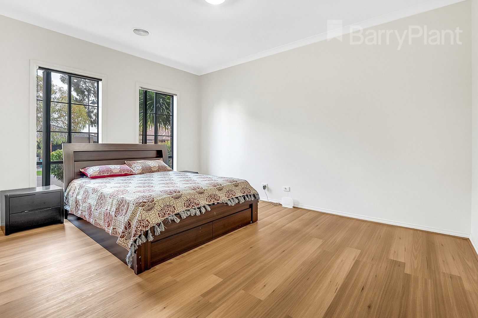 8 Black Range Avenue, Craigieburn, VIC 3064, Craigieburn - Thumbnail 8