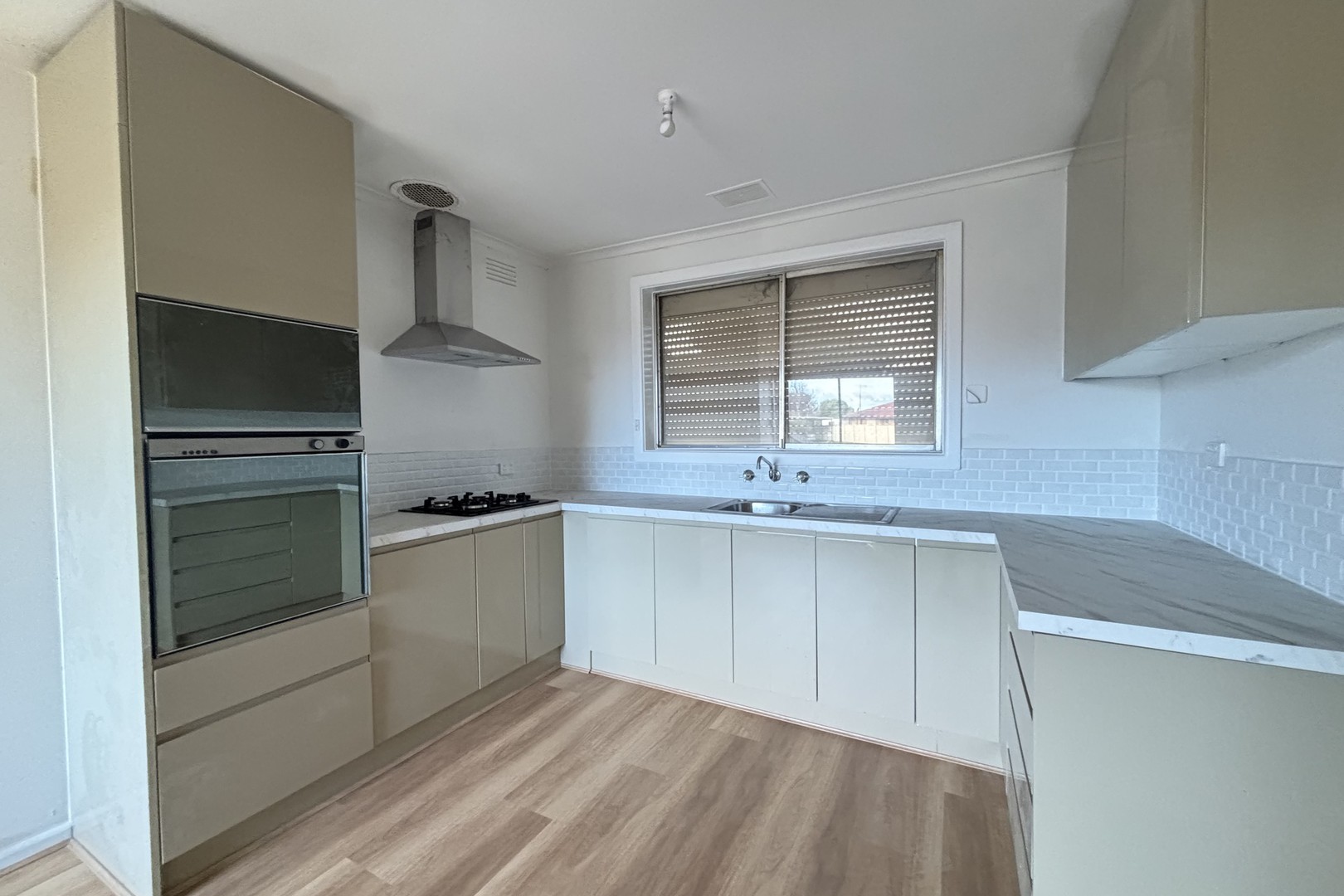 8 Blair Court, Thomastown, VIC 3074, Thomastown - Thumbnail 2