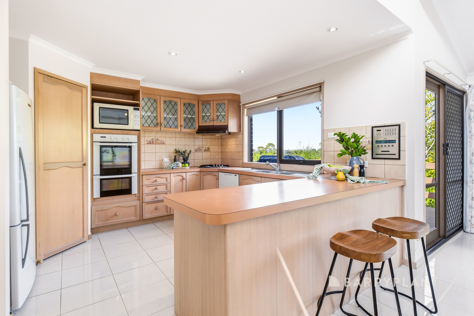 8 Blue Hills Close, Wantirna, VIC 3152, Wantirna - Thumbnail 4