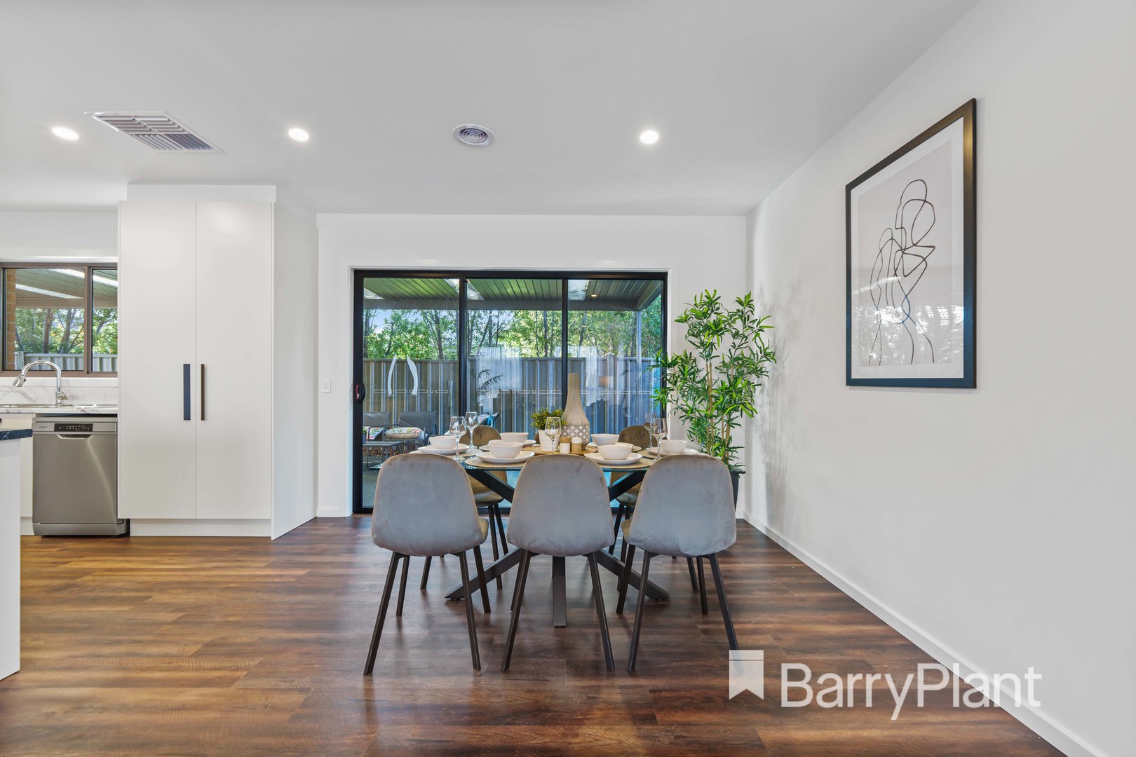 8 Boga Place, Manor Lakes, VIC 3024, Manor Lakes - Thumbnail 5