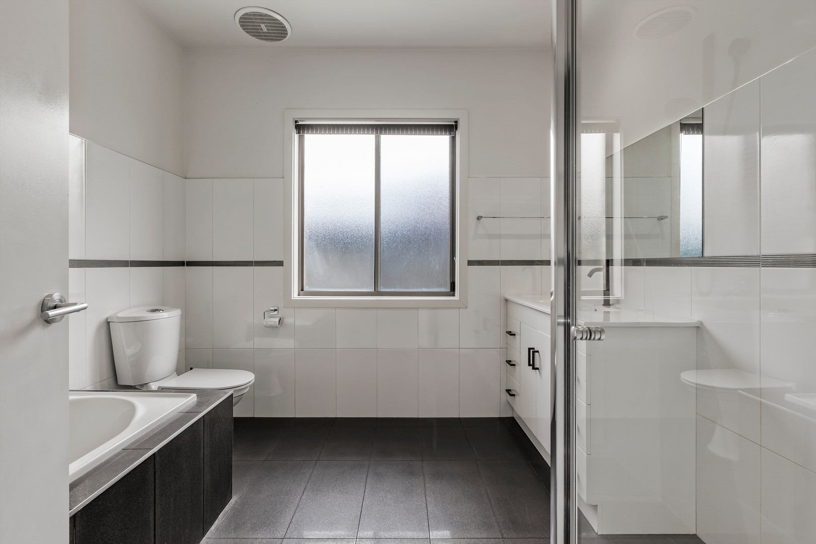 8 Borrack CrescentMernda, VIC 3754  - Leased, Mernda - Thumbnail 5