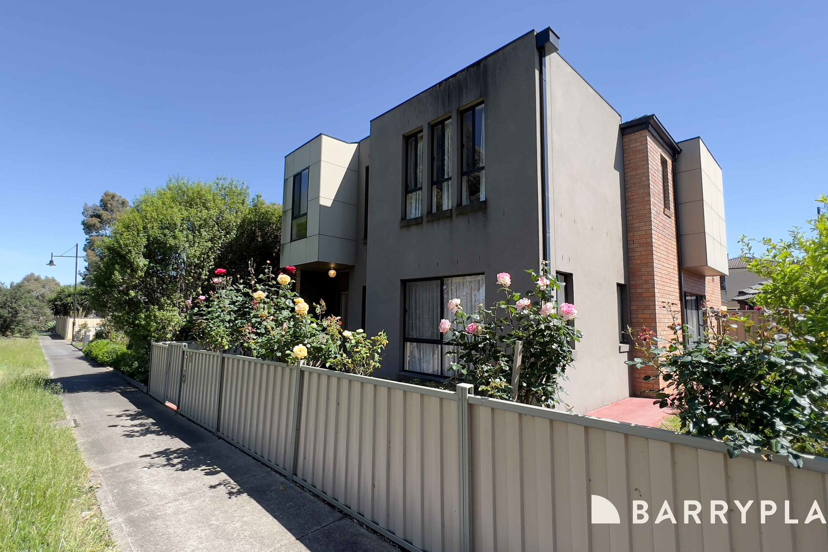 8 Boulder Walk, Epping, VIC 3076, Epping - Thumbnail 2