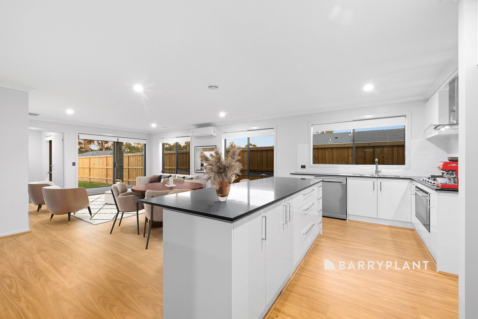 8 Boxcar Street, Warragul, VIC 3820, Warragul - Thumbnail 5