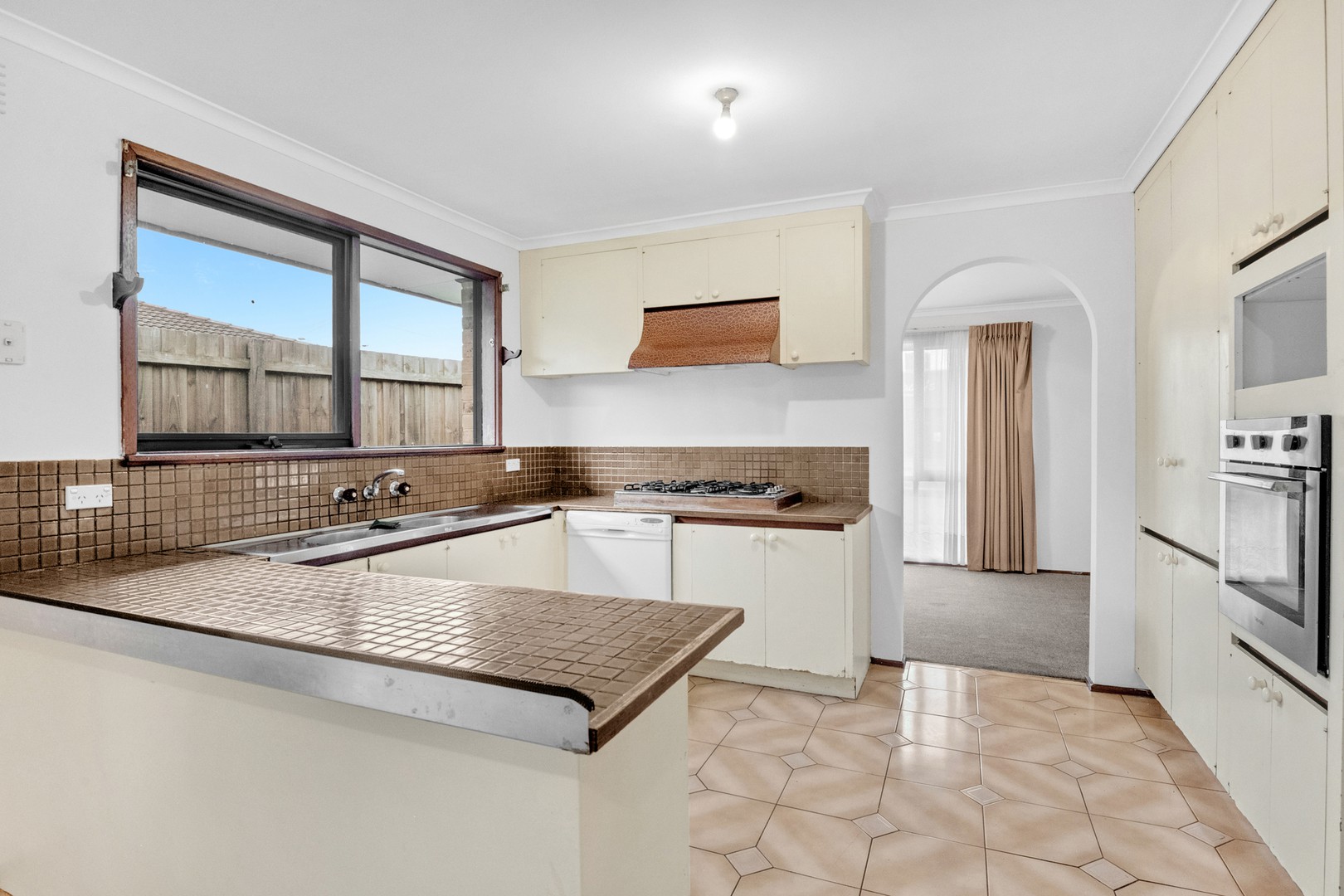 8 Bridgewater Road, Craigieburn, VIC 3064, Craigieburn - Thumbnail 2