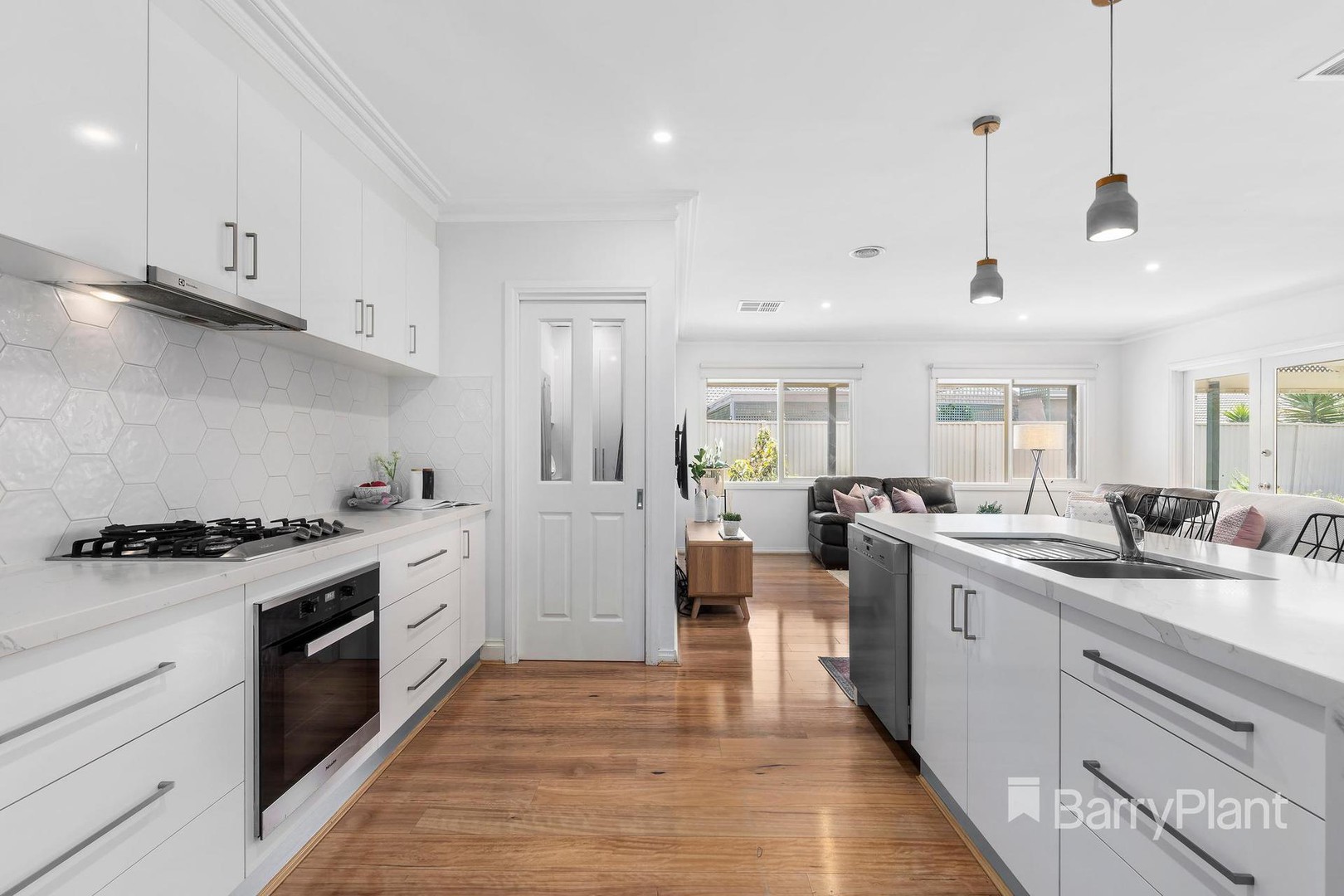 8 Bugatti Court, Mill Park, VIC 3082, Mill Park - Thumbnail 3