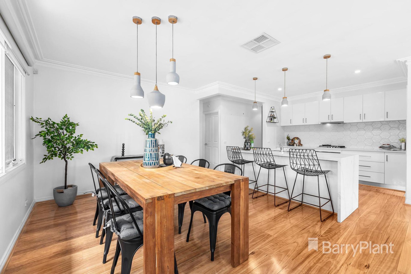 8 Bugatti Court, Mill Park, VIC 3082, Mill Park - Thumbnail 4