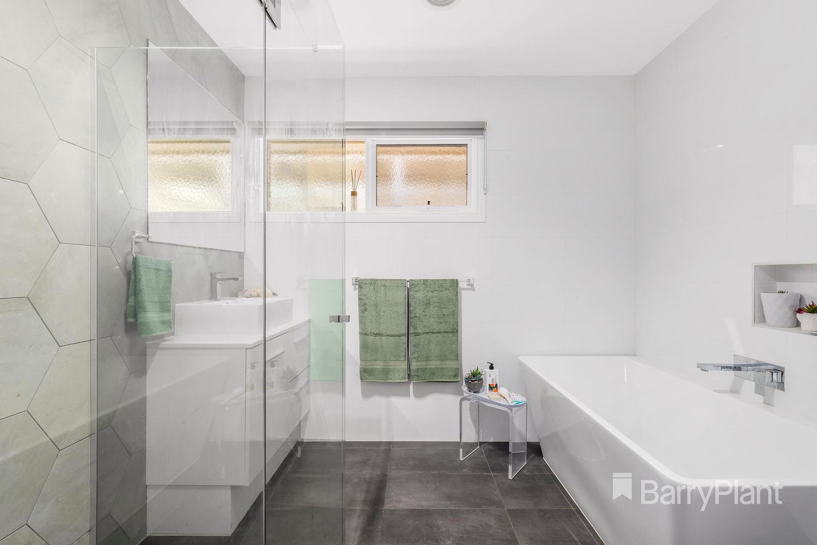 8 Bugatti Court, Mill Park, VIC 3082, Mill Park - Thumbnail 8