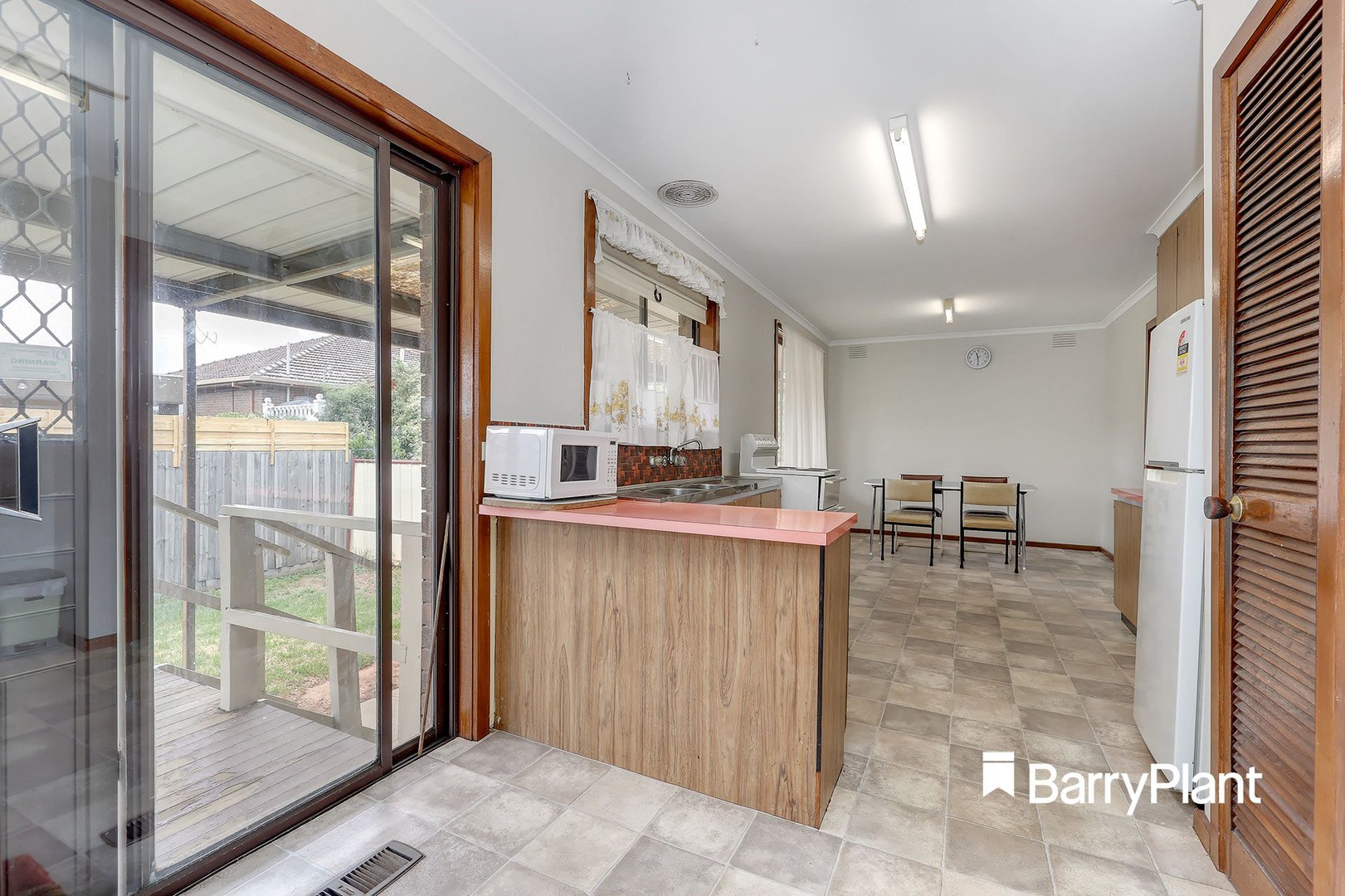 8 Burgess Close, Gladstone Park, VIC 3043, Gladstone Park - Thumbnail 6