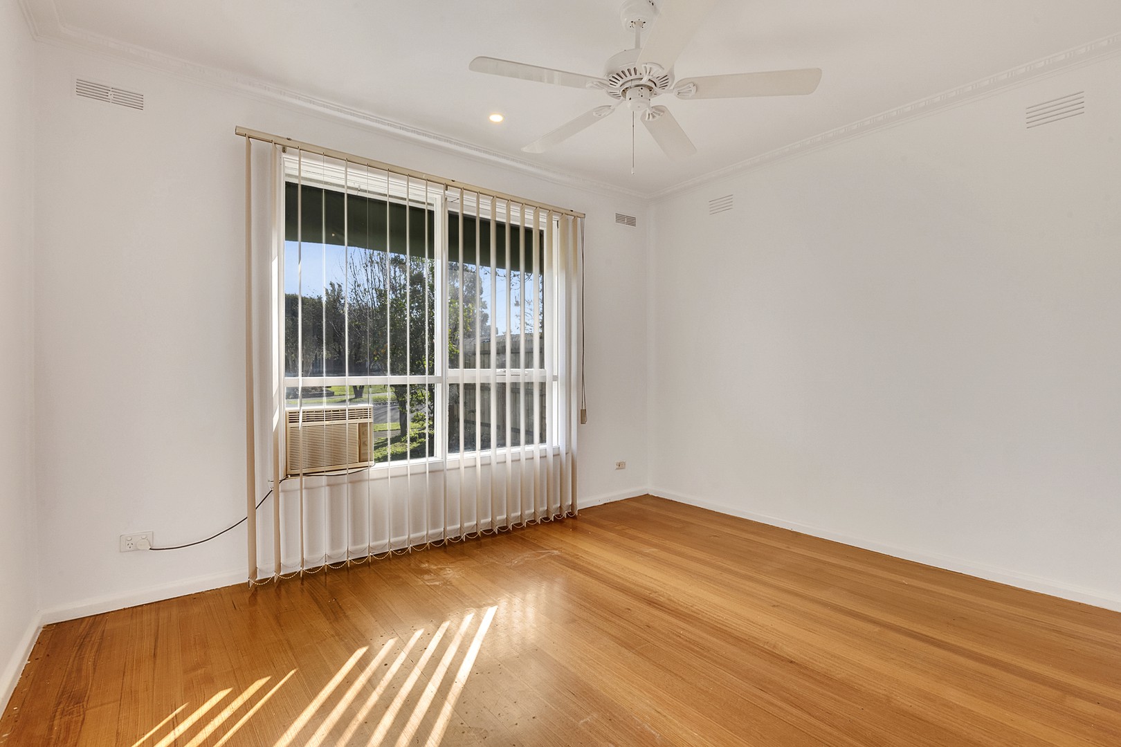 8 Burn Court, Craigieburn, VIC 3064, Craigieburn - Thumbnail 8