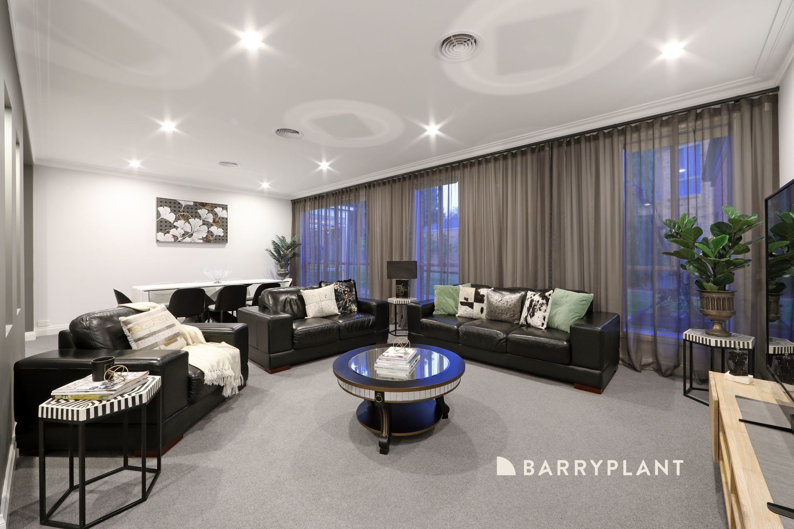 8 Callander Place, Lysterfield, VIC 3156 - Thumbnail 2 - 15/10/2024