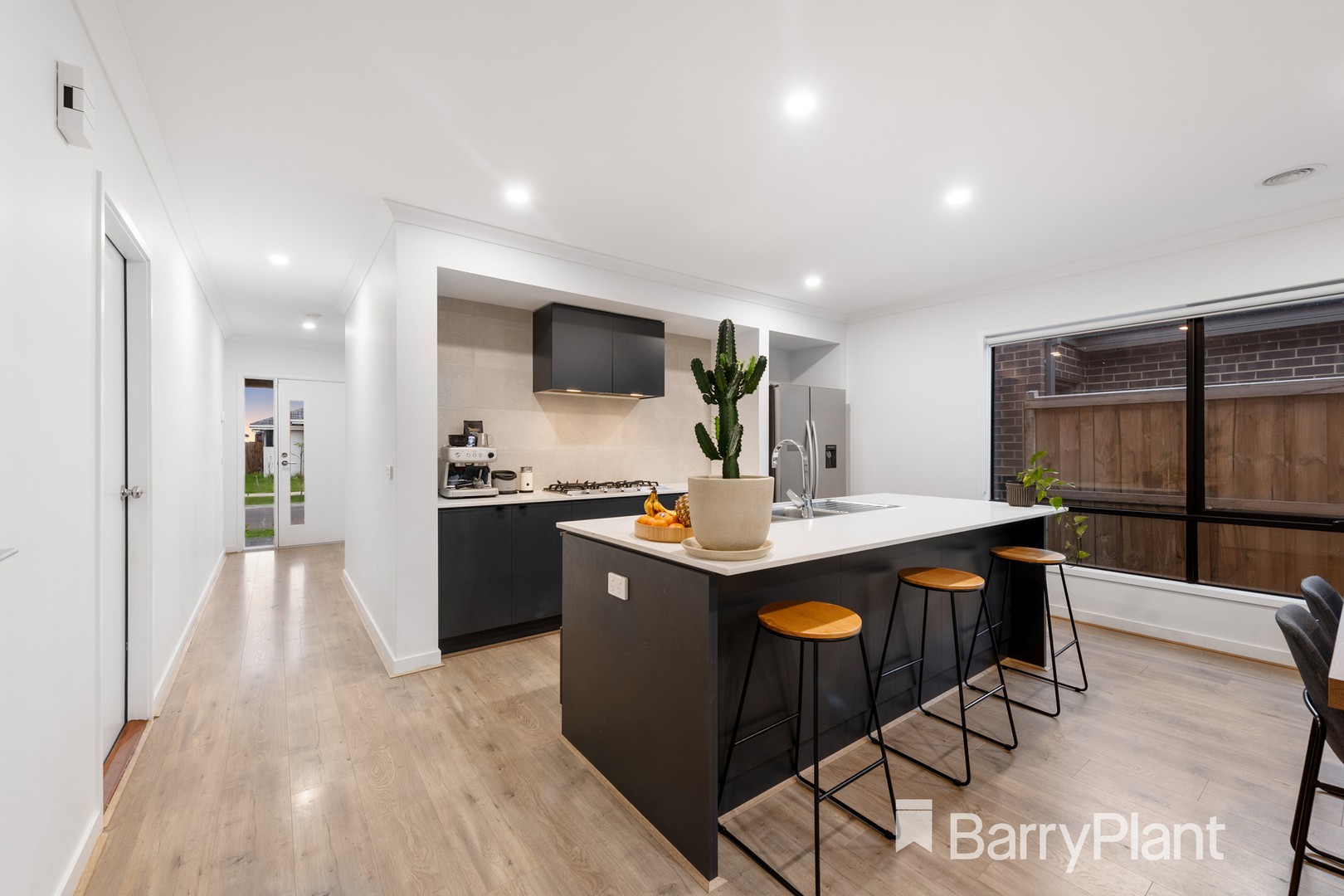8 Camini Grove, Truganina, VIC 3029, Truganina - Thumbnail 4