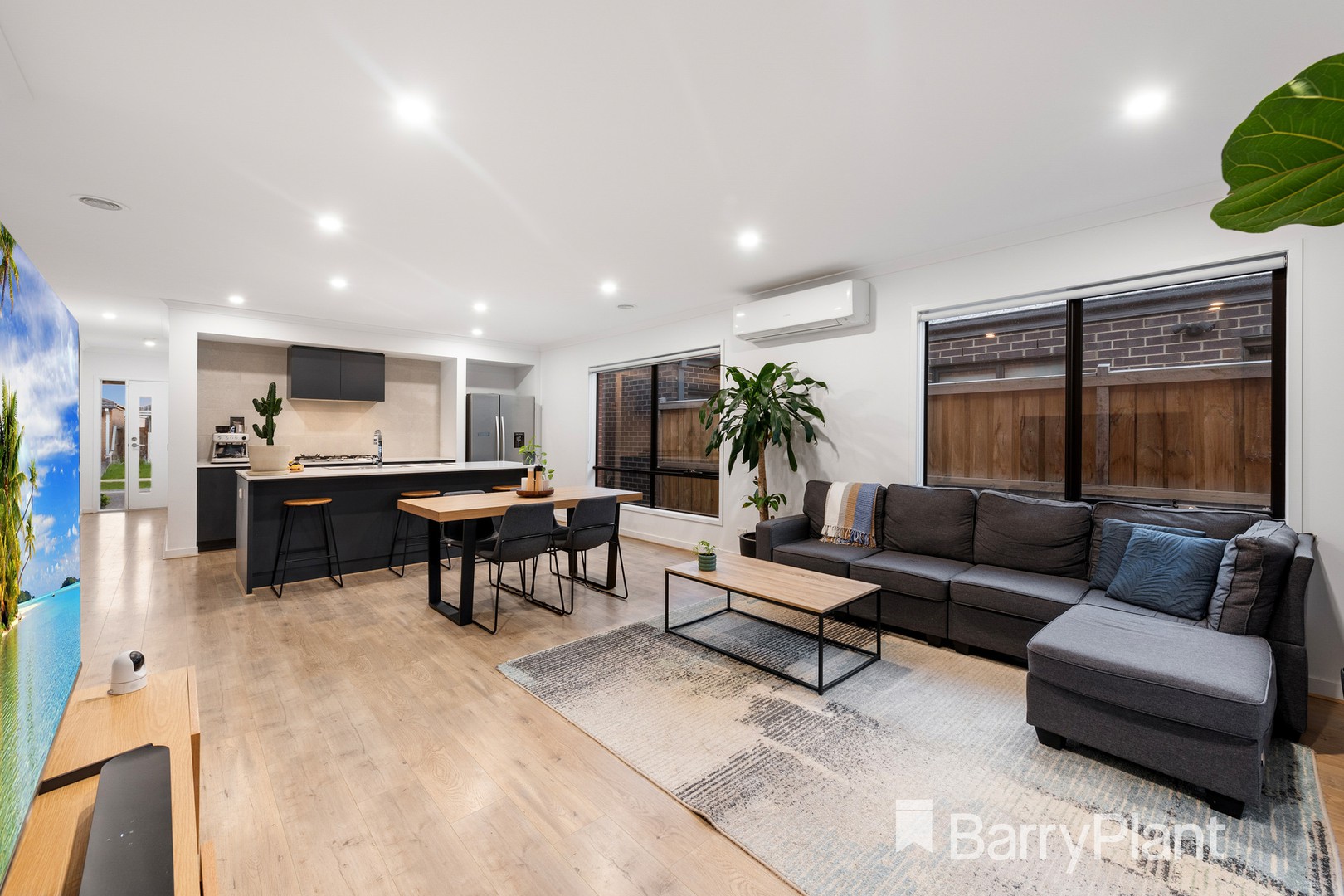 8 Camini Grove, Truganina, VIC 3029, Truganina - Thumbnail 8